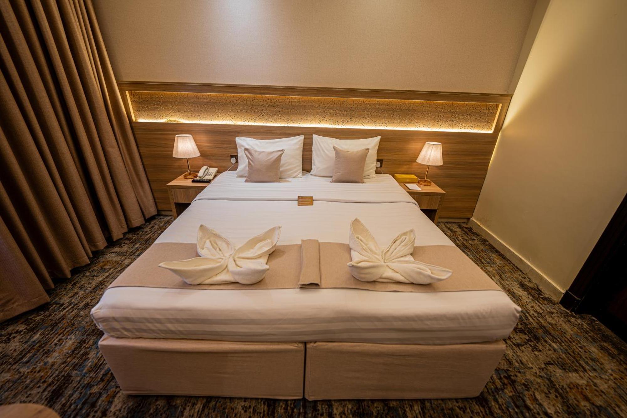 Snood Al Azama Hotel Мека Екстериор снимка